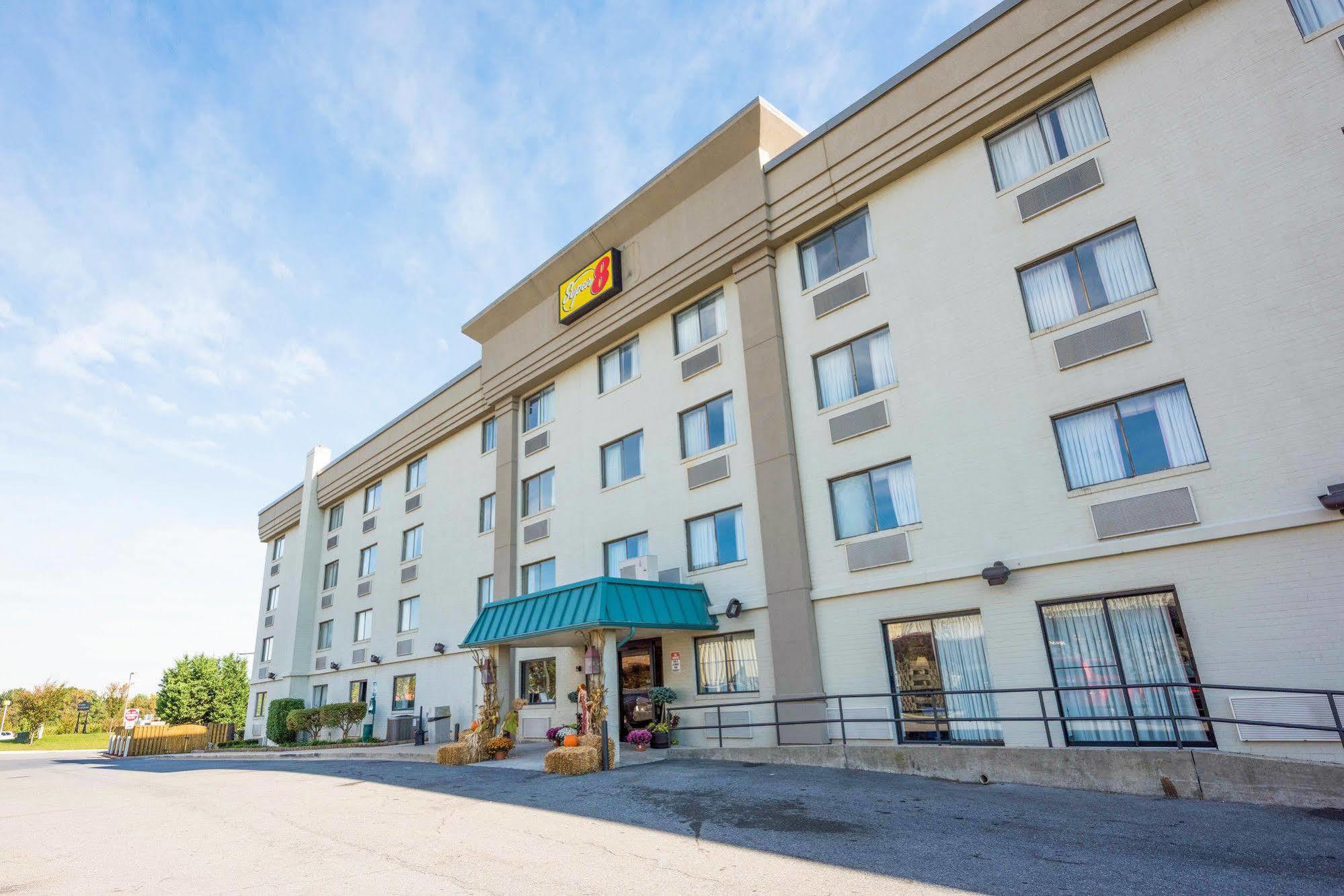 弗雷德里克速8酒店 外观 照片